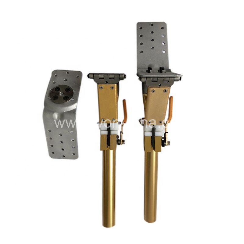 Lower-mounted manual lock single axis hip joint